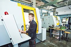 CNC machine monitoring done by M-Box Shop Floor Monitoring System